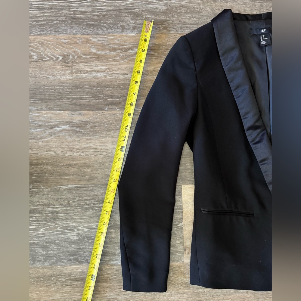 H&M Black Tuxedo style jacket - Picture 2 of 5